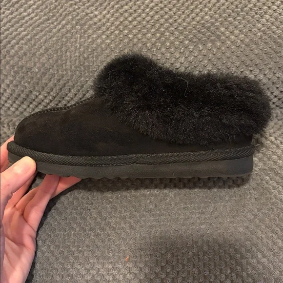 Girls Cat & Jack Fur-Lined Slippers - Picture 14 of 16